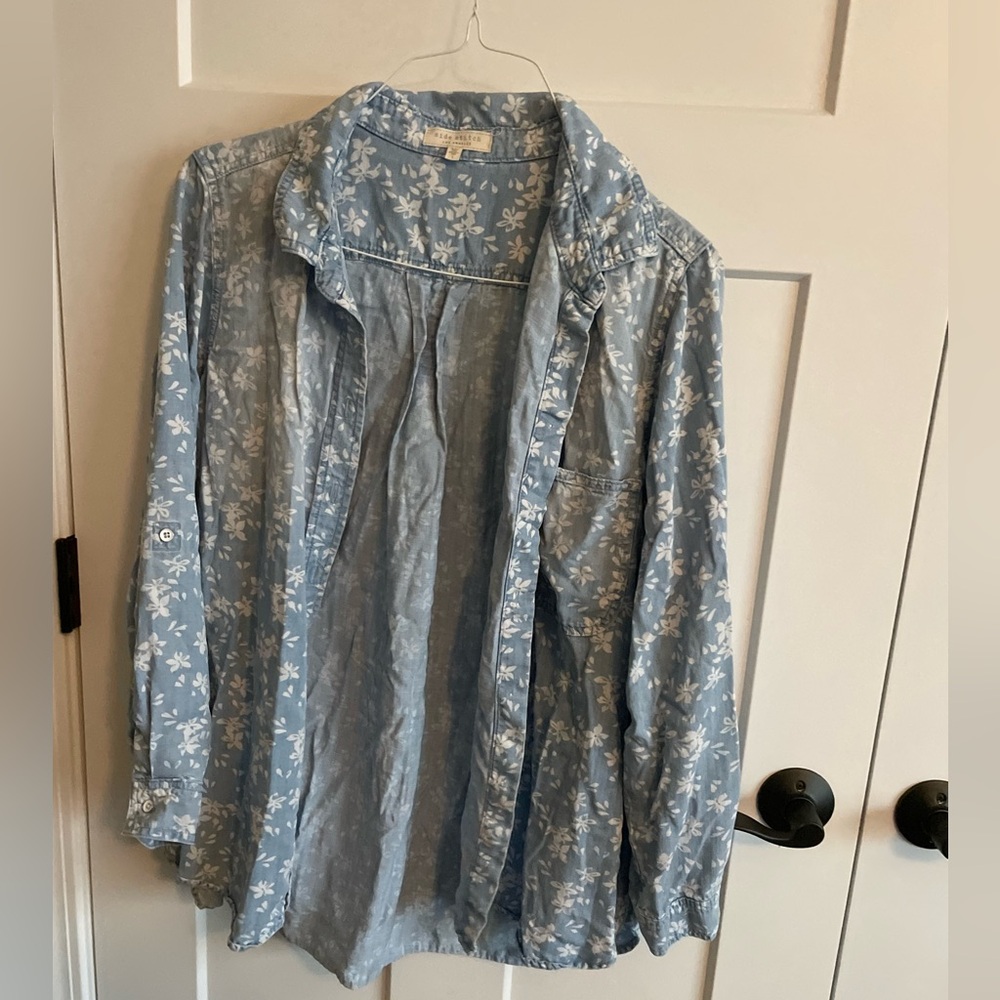 Vintage look, floral, denim, button up top. Side stitch, large. School, teacher